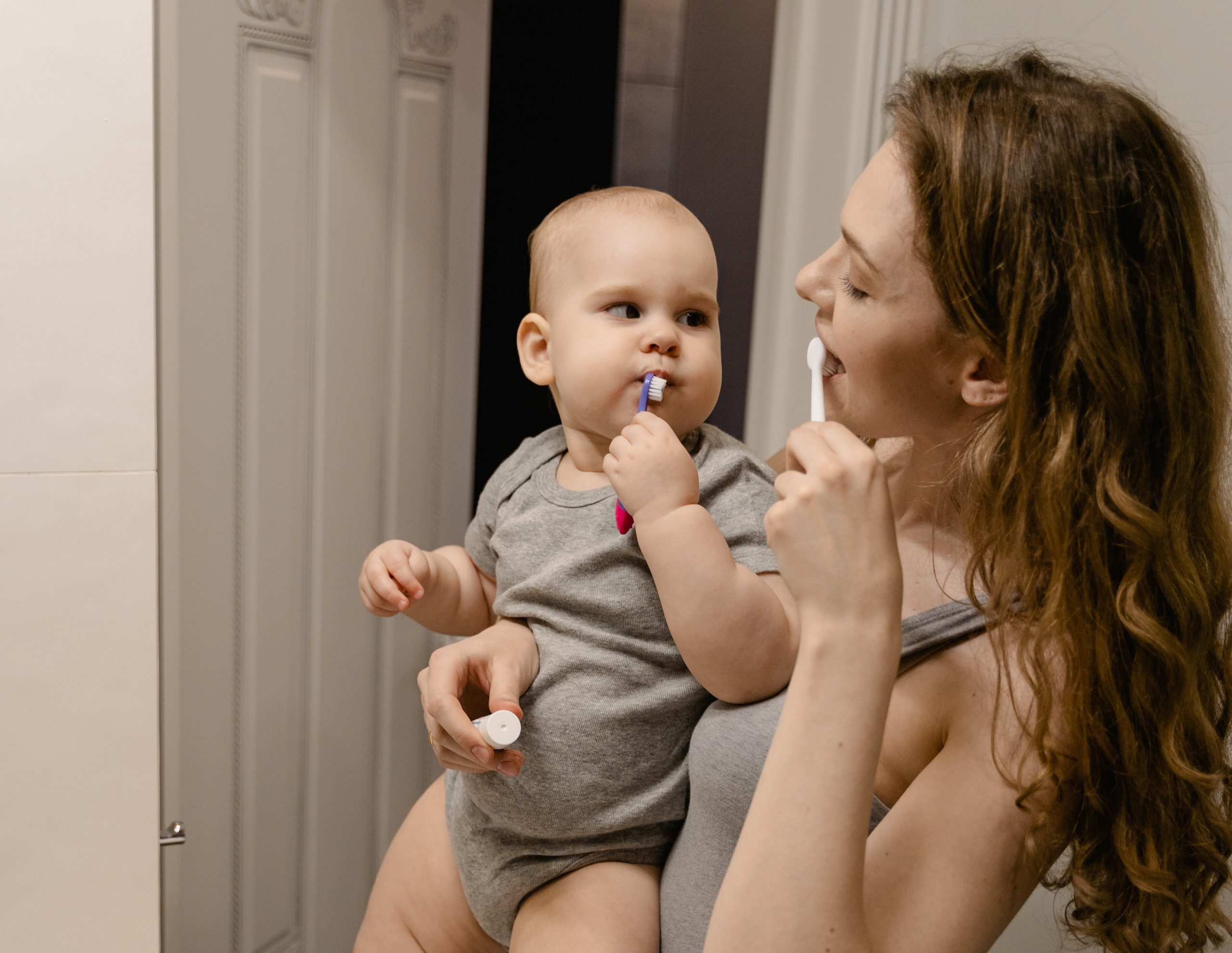 Oral Health Advice for Parents with Newborn Babies